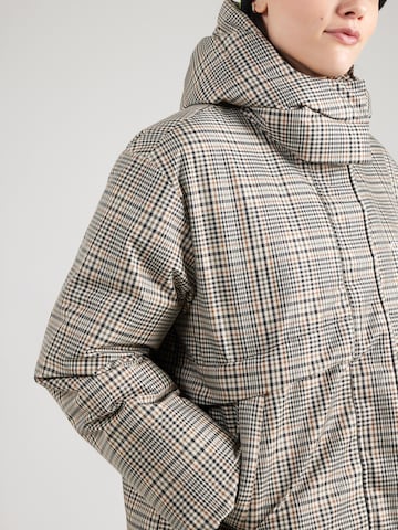 Giacca invernale 'VALERA' di Pegador in beige