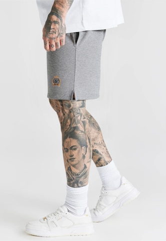 SikSilk Regular Shorts in Grau