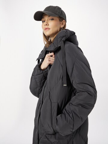 BRAX Płaszcz zimowy w kolorze czarny