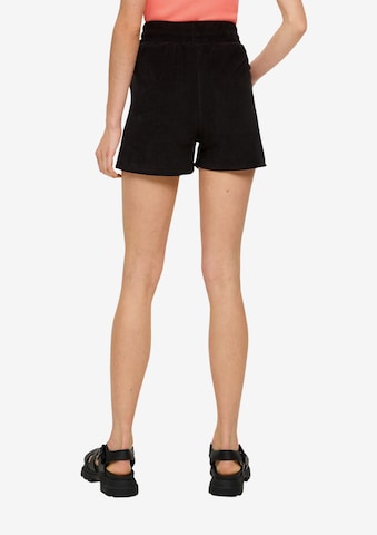 QS Regular Shorts in Schwarz