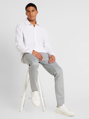 BURTON MENSWEAR LONDON Slim Fit Hemd in Weiß