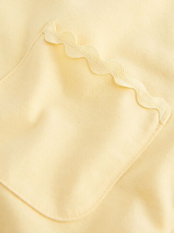 Next - Camiseta en amarillo