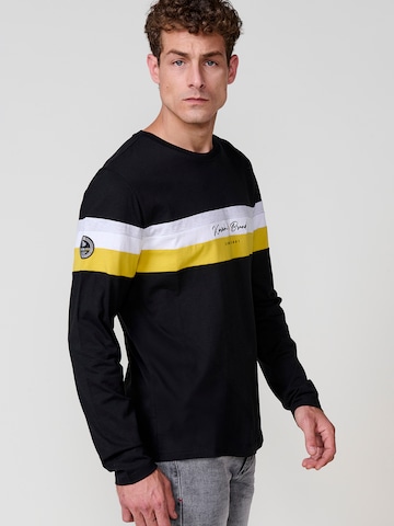 Tricou de la KOROSHI pe negru
