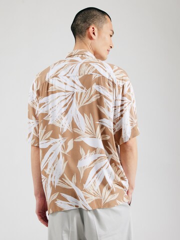 JACK & JONES - Ajuste confortable Camisa 'JJEJeff Tropical' en verde