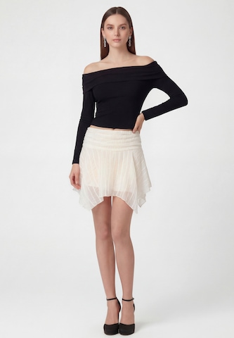 myMo at night - Falda en blanco: frente