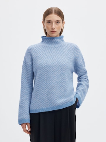 SELECTED - Jersey en azul: frente