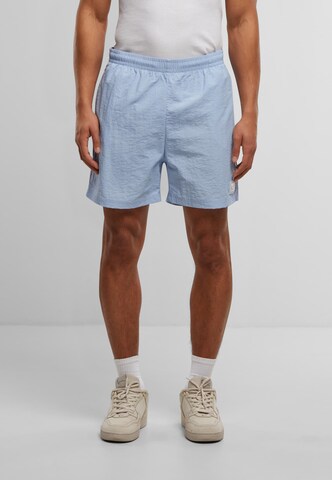 Karl Kani - Bermudas en azul: frente