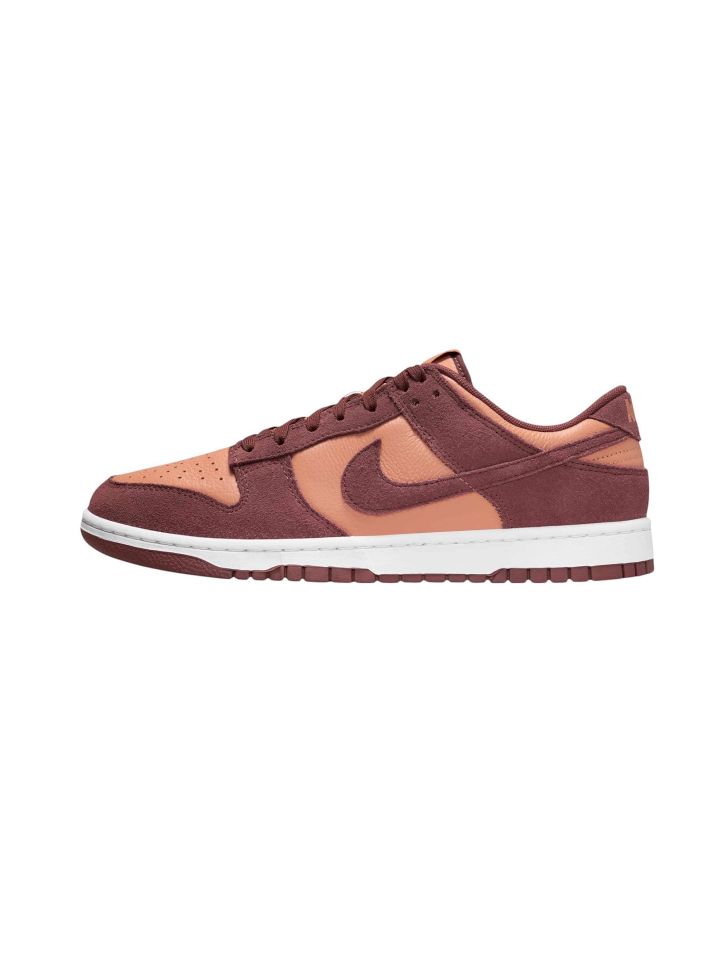 Nike Sportswear Platform trainers in Brown: front