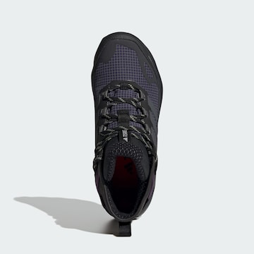 ADIDAS TERREX Boots 'Skychaser Ax5' in Lila