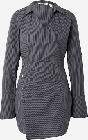 pilka WEEKDAY Palaidinės tipo suknelė: priekis