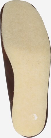 Clarks Originals מוקסינים 'Wallabee' בחום