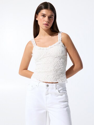 Top di Pull&Bear in bianco: frontale