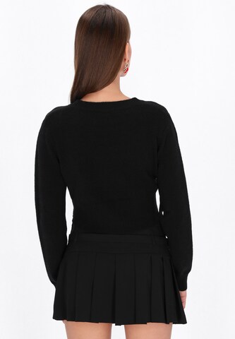 MYMO Sweater in Black