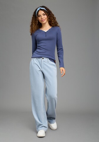 KangaROOS Regular Pants in Blue