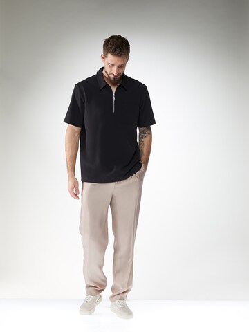 TRAPP Loose fit Pleat-front trousers 'Ron' in Brown