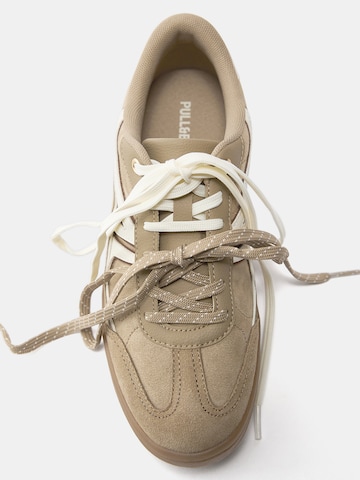 Pull&Bear Platform trainers in Yellow