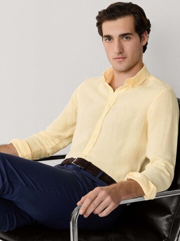 Coupe regular Chemise Hackett London en jaune