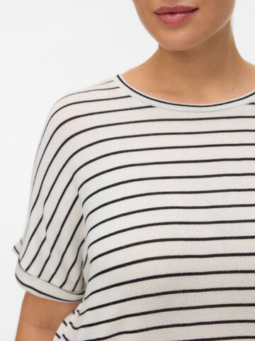 Pulover 'VMCBRIANNA' de la Vero Moda Curve pe alb