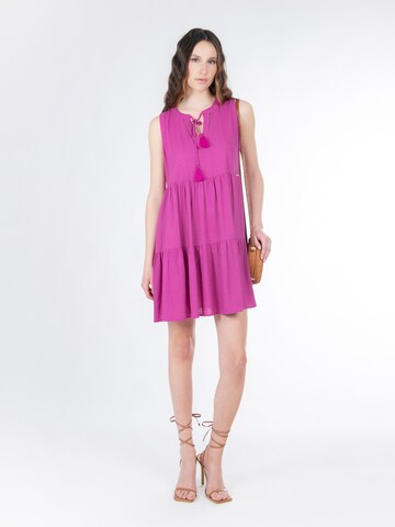 Influencer Šaty 'Tiered' - Fialová