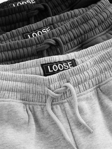 regular Pantaloni di Next in grigio