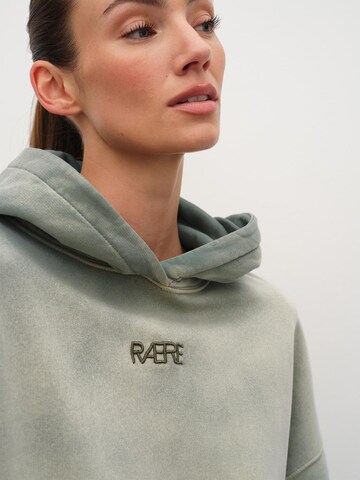 RÆRE by Lorena Rae Sweatshirt 'Lani' i grön