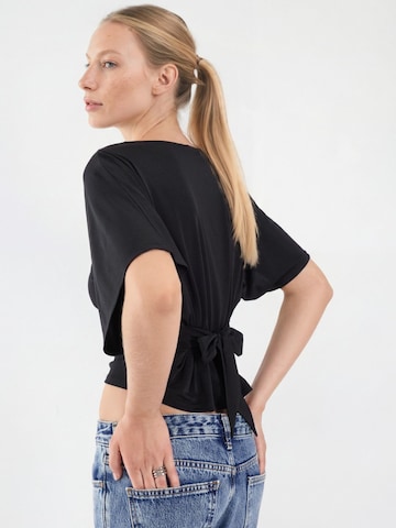 Hiccup T-Shirts in Schwarz