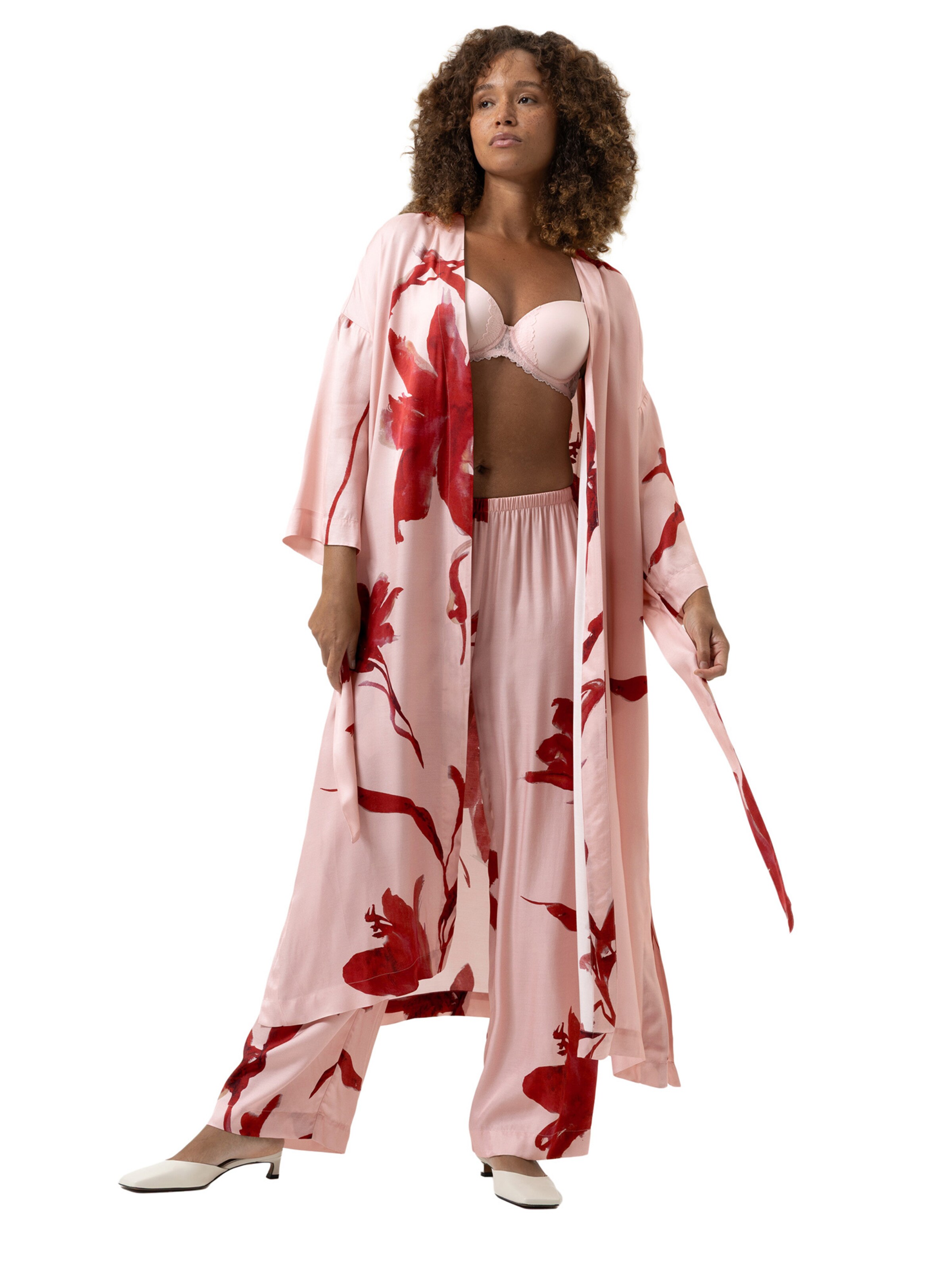 Mey Kimono 'Iced Winter Floral' in Pink
