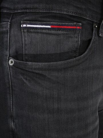 Coupe slim Jean 'Austin' Tommy Jeans en noir