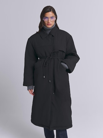 AEMMI Between-Seasons Coat in Black
