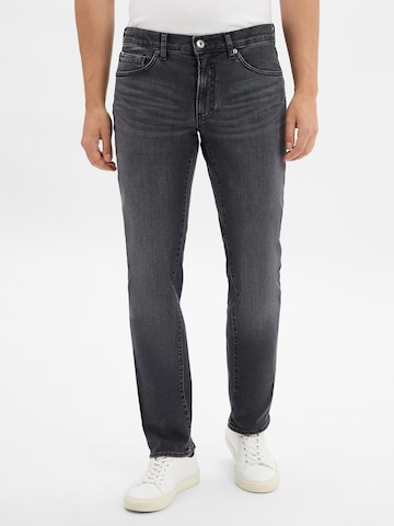 BRAX Regular Jeans ' Chuck ' in Black: front