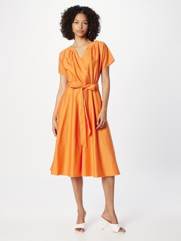 Robe SWING en orange : devant