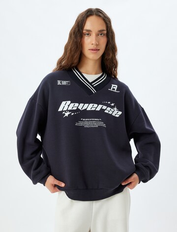 Koton Sweatshirt in Blau: Vorderseite