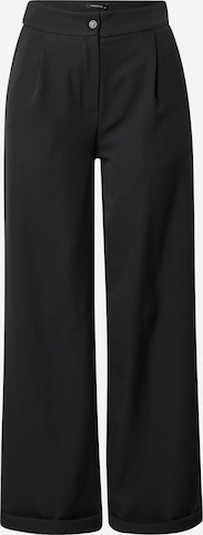 Trendyol Loose fit Pleat-Front Pants in Black: front