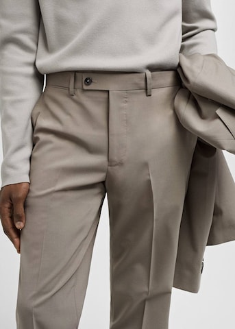MANGO MAN Slim fit Pleated Pants 'travel' in Grey