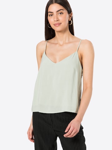 ABOUT YOU Top 'Vicky' in Green: front