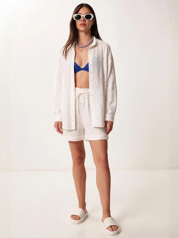 Happiness İstanbul - Roupa de casa em branco: frente