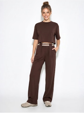 Pantalons de tailleur Bianco Lucci en marron : devant