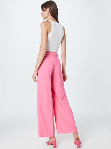 Notes du Nord Loose fit Trousers with creases 'Oliana' in Pink