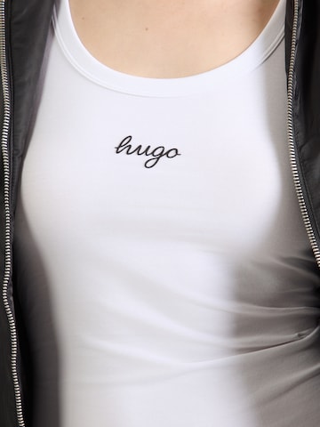 Haut HUGO en blanc