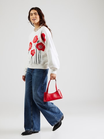 Sweat-shirt 'ASTERA_P3' DRYKORN en blanc