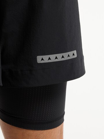 A-Game - regular Pantalón deportivo en negro