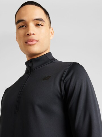 new balance - Sweatshirt de desporto 'Essentials' em preto