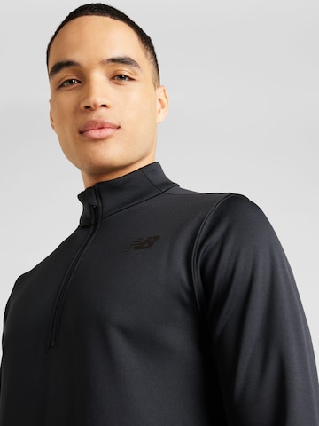 new balance Αθλητική μπλούζα φούτερ 'Essentials' σε μαύρο