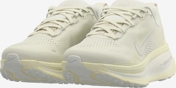 bēšs NIKE Skriešanas apavi 'VOMERO 18': no priekšpuses