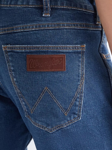 WRANGLER Regular Jeans in Blau