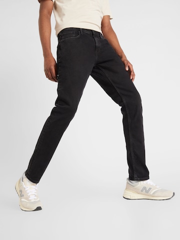 QS - Slimfit Calças de ganga 'Rick' em preto: frente