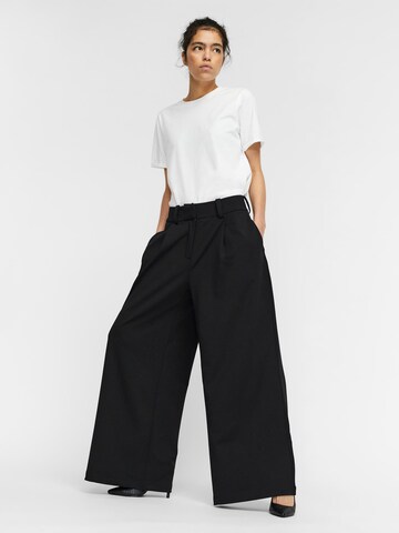 VERO MODA Wide leg Pleat-Front Pants 'Gigi' in Black