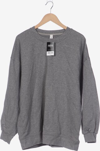 Lululemon Sweatshirt & Zip-Up Hoodie in XXL in Grey: front