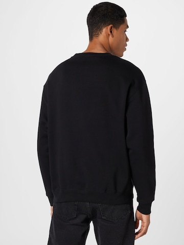 WEEKDAY Sweatshirt in Schwarz