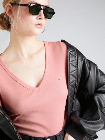 Tommy Jeans T-Shirt 'ESSENTIAL' in Pink